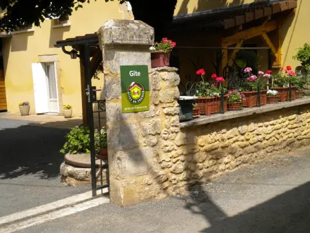 Location gite à Montignac Lascaux, Maison spacieuse proche Lascaux, Wifi, Terrasse