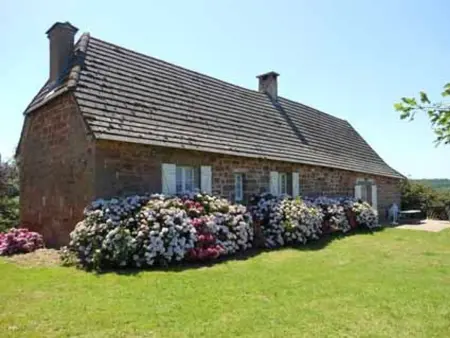 Gîte isolé 9 pers., cheminée, vue vallée à Villac