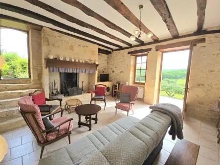 Charmante maison individuelle avec terrasse et BBQ en Dordogne, animaux acceptés - Photo 1