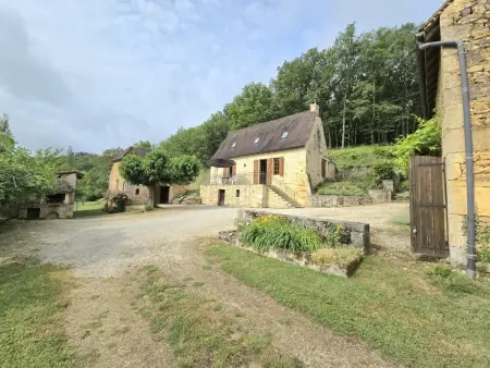 Charmante maison individuelle avec terrasse et BBQ en Dordogne, animaux acceptés - Photo 14