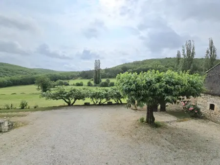 Charmante maison individuelle avec terrasse et BBQ en Dordogne, animaux acceptés - Photo 15