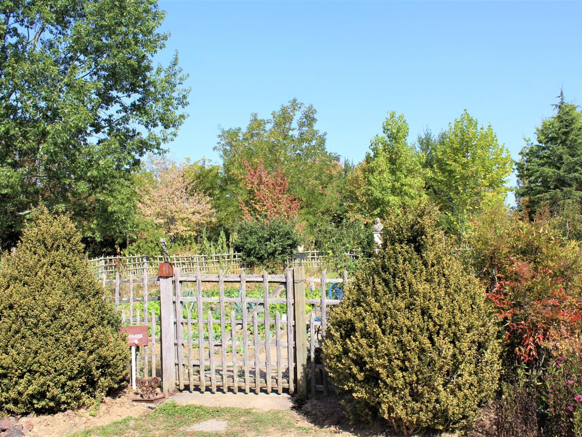 Gîte mitoyenne XIXe avec piscine et 1,5 ha à Pazayac - Photo 26