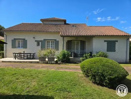 Le Chant des Oiseaux, Gîte 8 pers. Piscine Privée : photo 36