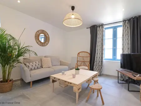 Maison lumineuse au cœur du Sap, jardin et jeux pour enfants - Photo 12