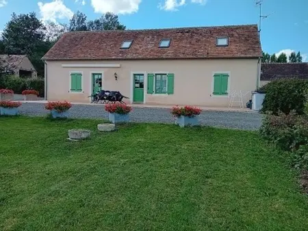 Location gite à Le Bailleul, Ancien corps de ferme restauré avec jardin clos, proche A11, 3 chambres, barbecue, calme garanti