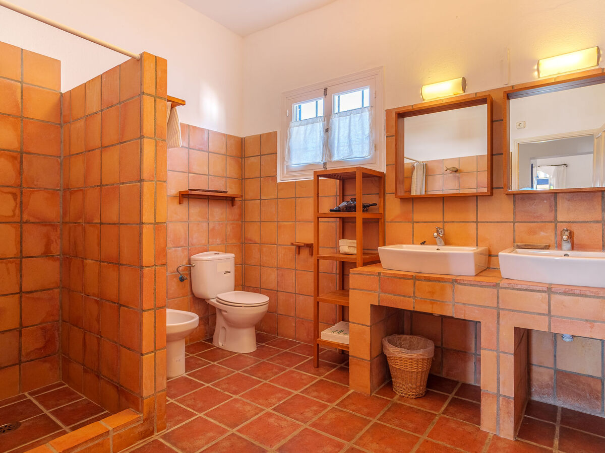 Villa Rubi – San Ferran, mer à 150 m, piscine et jardin 1 000 m² - Photo 16