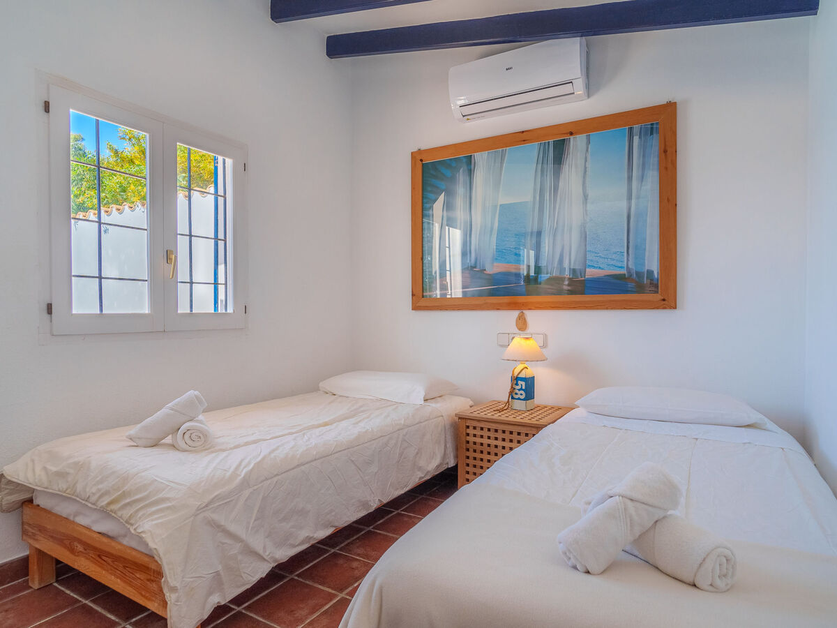Villa Rubi – San Ferran, mer à 150 m, piscine et jardin 1 000 m² - Photo 17