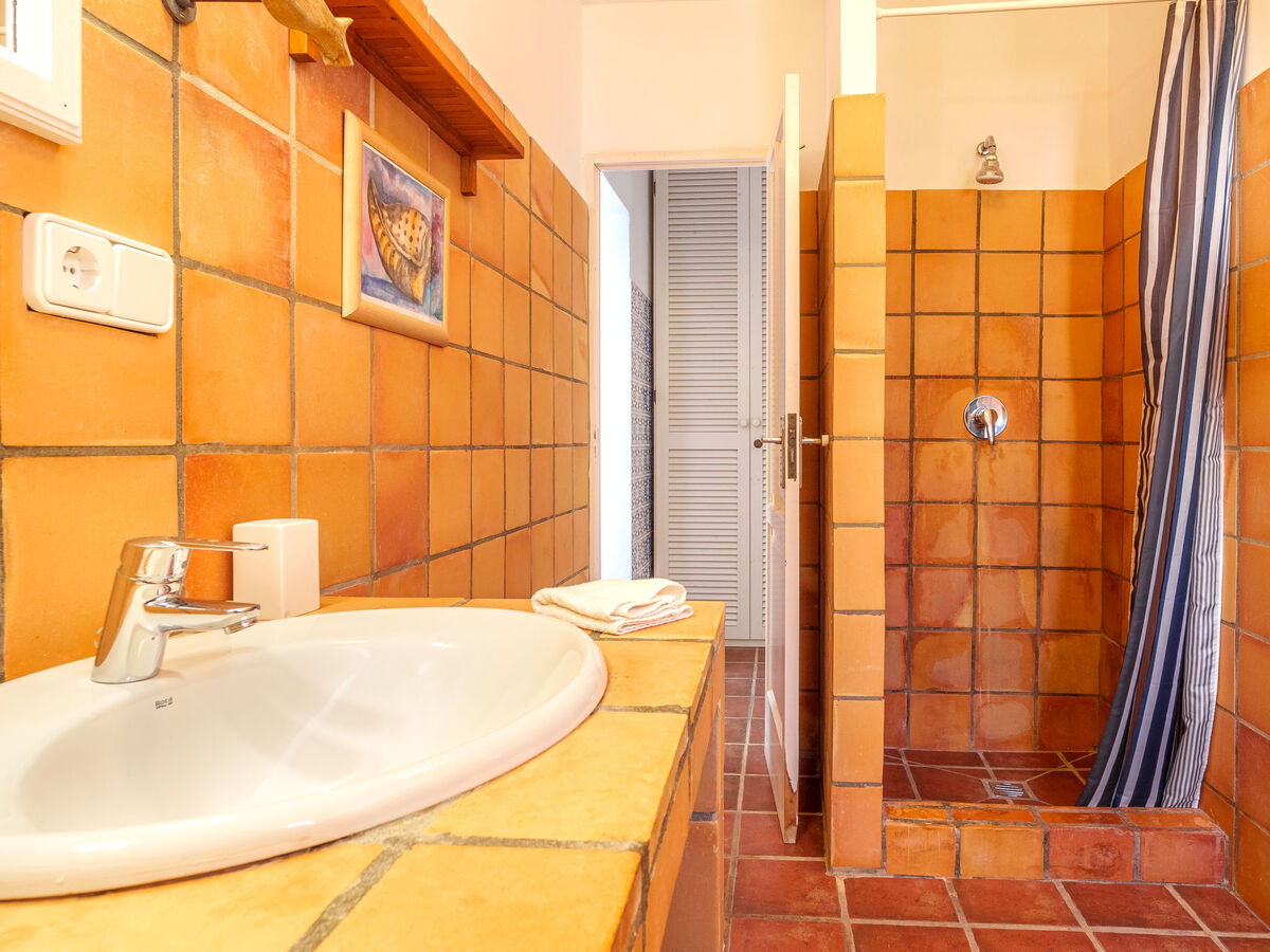 Villa Rubi – San Ferran, mer à 150 m, piscine et jardin 1 000 m² - Photo 22
