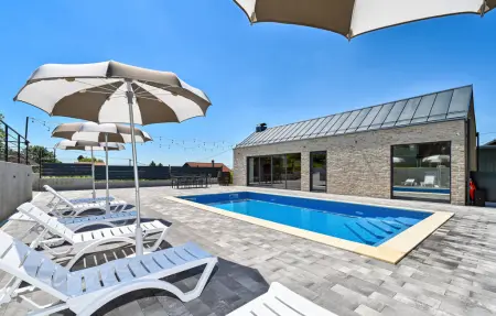 Location maison à Dugo Selo