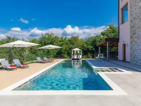 Villa Julia à Buje : maison 8 pers. piscine privée : photo 12
