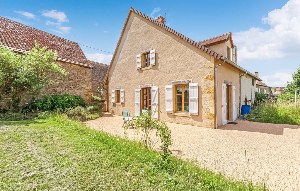 Maison rustique 185 m² à Oyé, terrasse panoramique - Photo 9