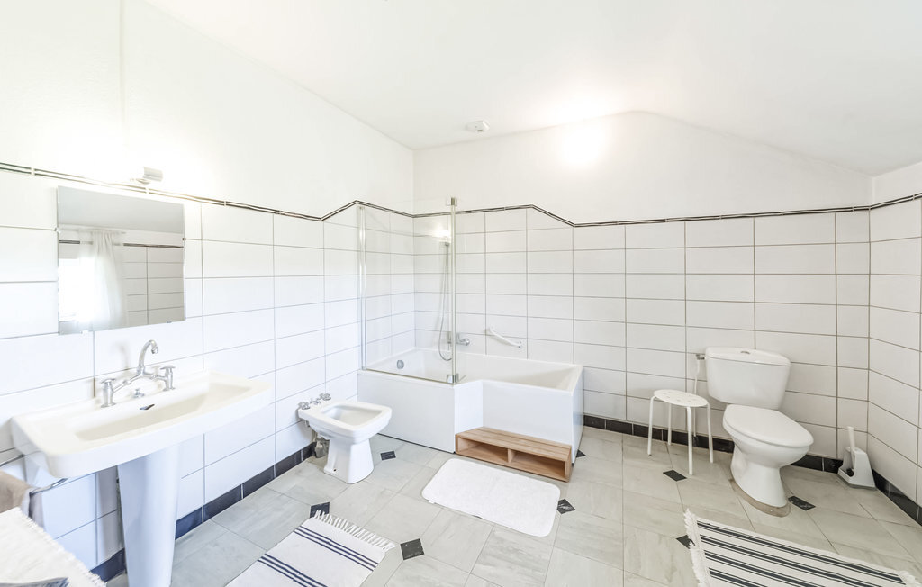 Maison rustique 185 m² à Oyé, terrasse panoramique - Photo 13