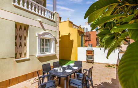 Lovely Home with swimming pool, Maison 4 personnes à Santa Pola - Photo 1