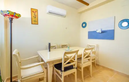 Lovely Home with swimming pool, Maison 4 personnes à Santa Pola - Photo 3