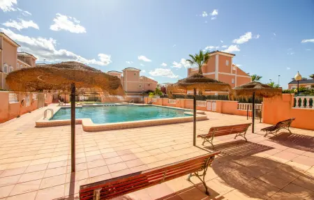 Lovely Home with swimming pool, Maison 4 personnes à Santa Pola - Photo 5