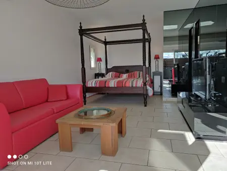 Villa Climatisée Proche Plage avec Terrasse et Parking Privé - Photo 3