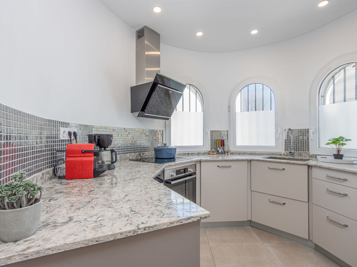 Filisa, maison moderne 3 chambres avec piscine à Empuriabrava - Photo 4