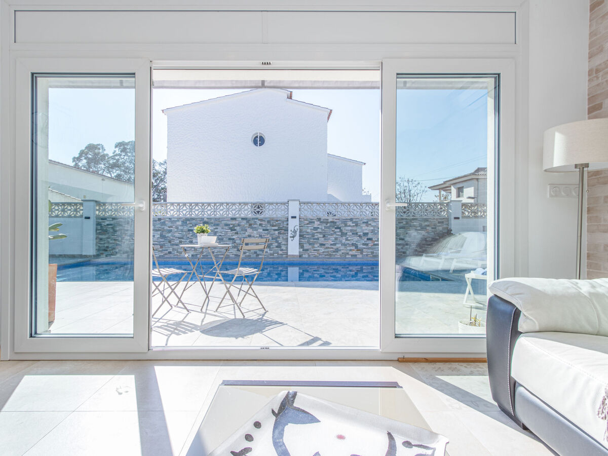Filisa, maison moderne 3 chambres avec piscine à Empuriabrava - Photo 12
