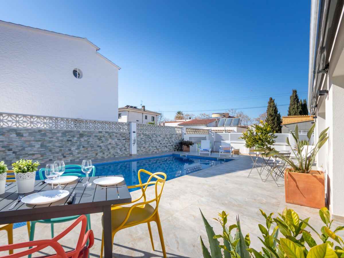 Filisa, maison moderne 3 chambres avec piscine à Empuriabrava - Photo 24