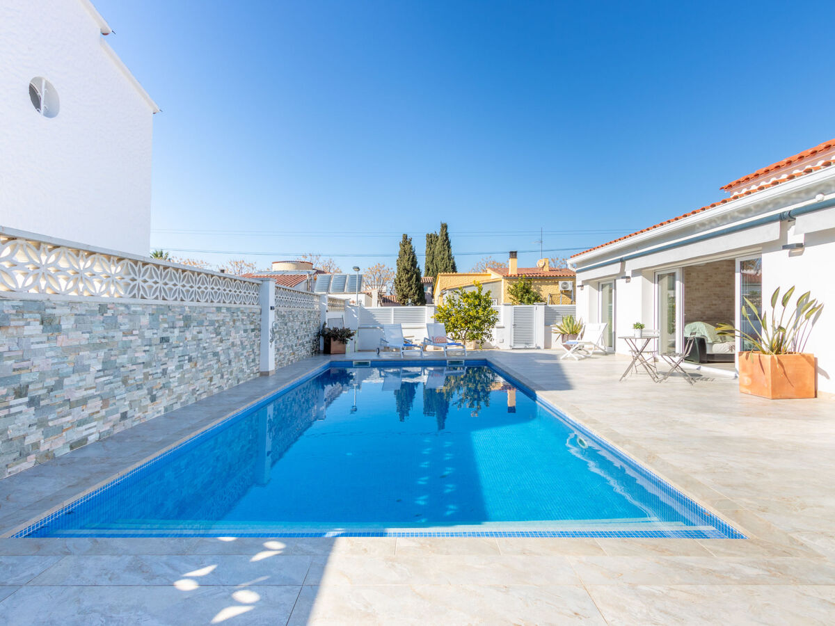 Filisa, maison moderne 3 chambres avec piscine à Empuriabrava - Photo 26