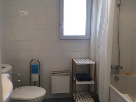 Maison neuve avec jardin, plage à 1.5km, animaux acceptés, équipements familiaux et sportifs - Photo 7