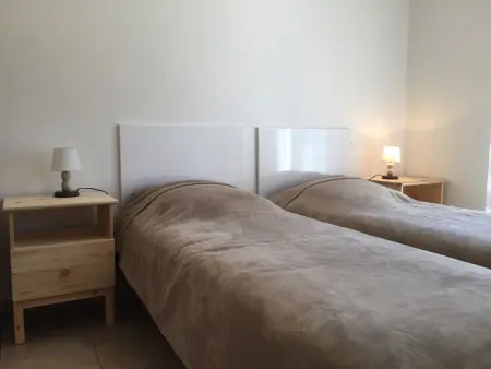 Maison neuve avec jardin, plage à 1.5km, animaux acceptés, équipements familiaux et sportifs - Photo 12