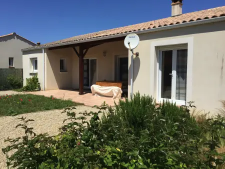 Maison neuve avec jardin, plage à 1.5km, animaux acceptés, équipements familiaux et sportifs - Photo 26