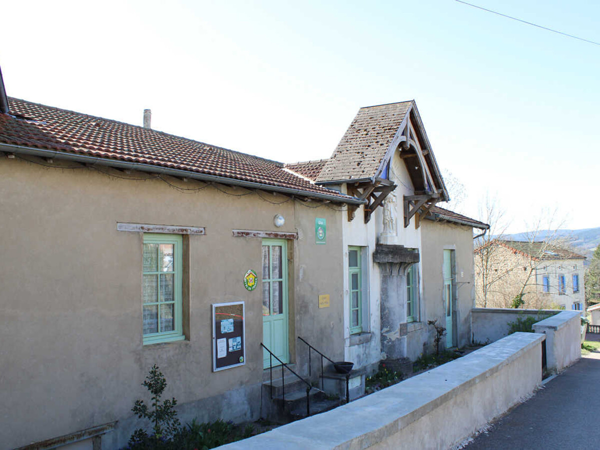 Gîte 14 pers dans ancienne école avec WiFi, animaux OK - Photo 3