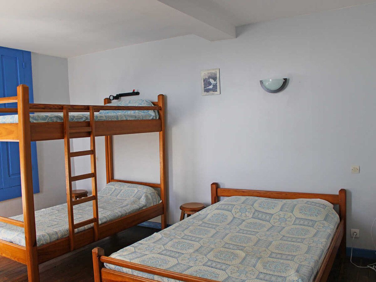 Gîte 14 pers dans ancienne école avec WiFi, animaux OK - Photo 7