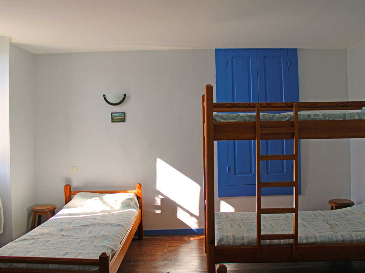 Gîte 14 pers dans ancienne école avec WiFi, animaux OK - Photo 8