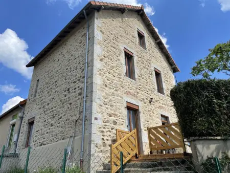 Maison moderne à La Chabanne avec jardin et animaux admis - Photo 16