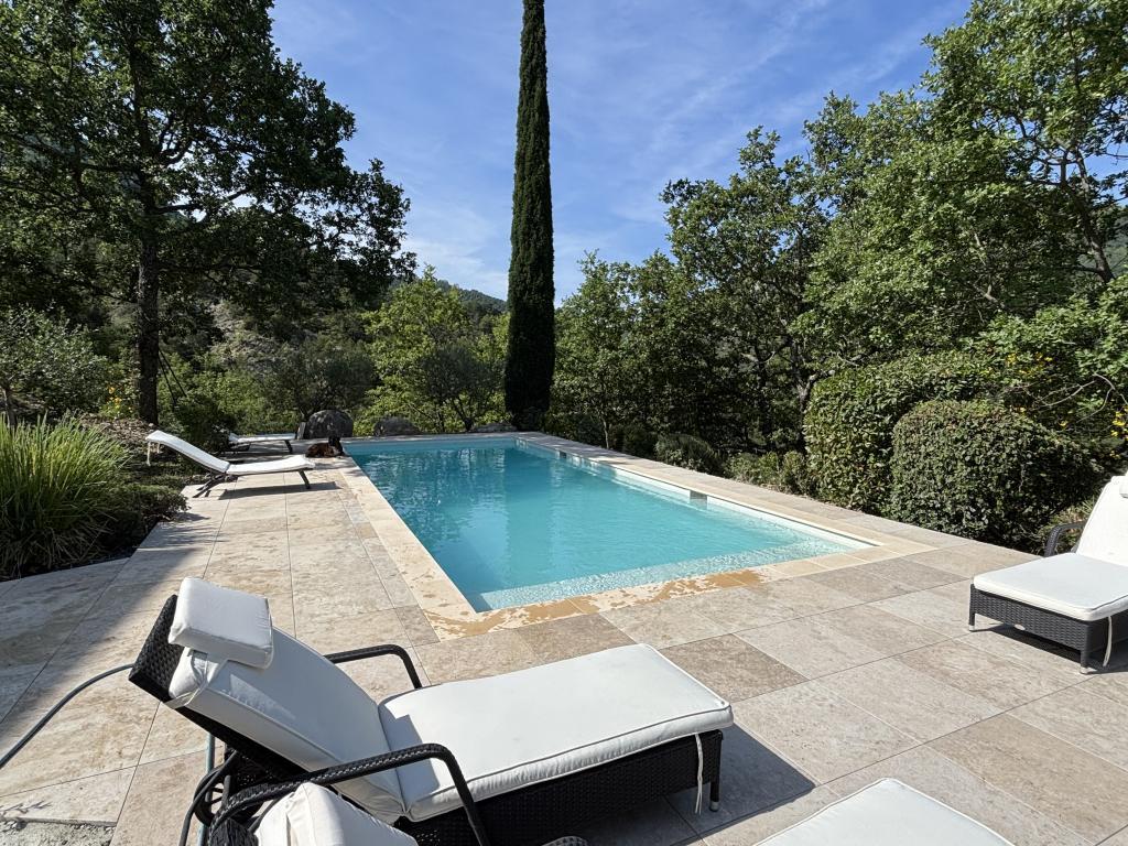 Mas Provençal XVIIIe avec piscine chauffée à Montaulieu - Photo 3