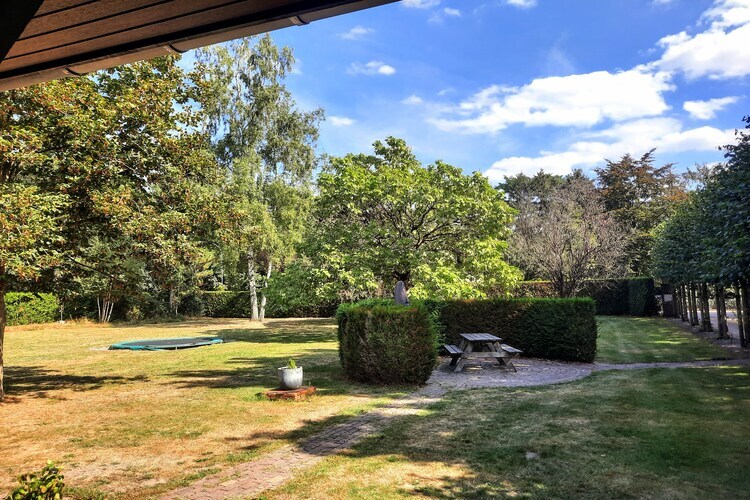 Villa Buiten Huis : 4 chambres avec jardin à Merksplas - Photo 5