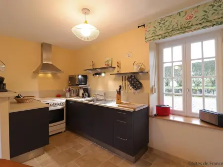 Maison paisible en nature avec cheminée et animaux acceptés - Photo 2