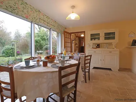 Maison paisible en nature avec cheminée et animaux acceptés - Photo 8
