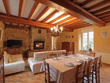 Maison paisible en nature avec cheminée et animaux acceptés - Photo 14