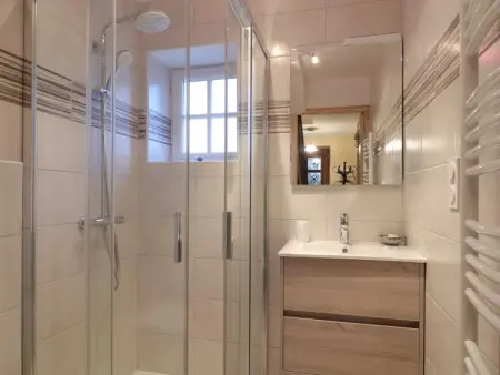 Maison paisible en nature avec cheminée et animaux acceptés - Photo 17