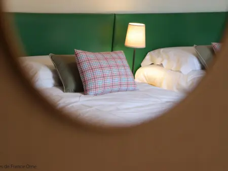 Maison paisible en nature avec cheminée et animaux acceptés - Photo 22