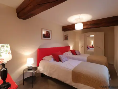 Maison paisible en nature avec cheminée et animaux acceptés - Photo 25