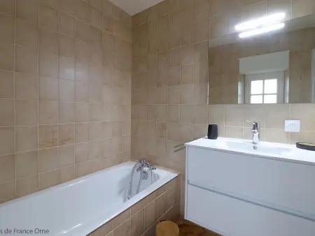 Maison paisible en nature avec cheminée et animaux acceptés - Photo 35