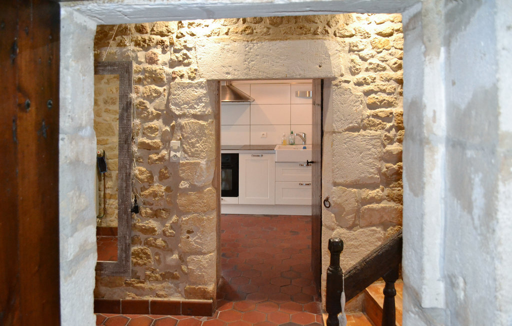 Maison médiévale de 1042 à Saint-Jean-d'Angle - Photo 14