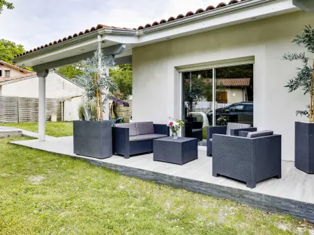 Location maison à Biscarrosse, Maison contemporaine à Biscarrosse Lac - 6 pers, proche lac, jardin, quartier calme, avec WIFI