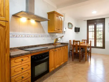 Villa Anita, maison 4 chambres piscine eau de mer - Photo 10