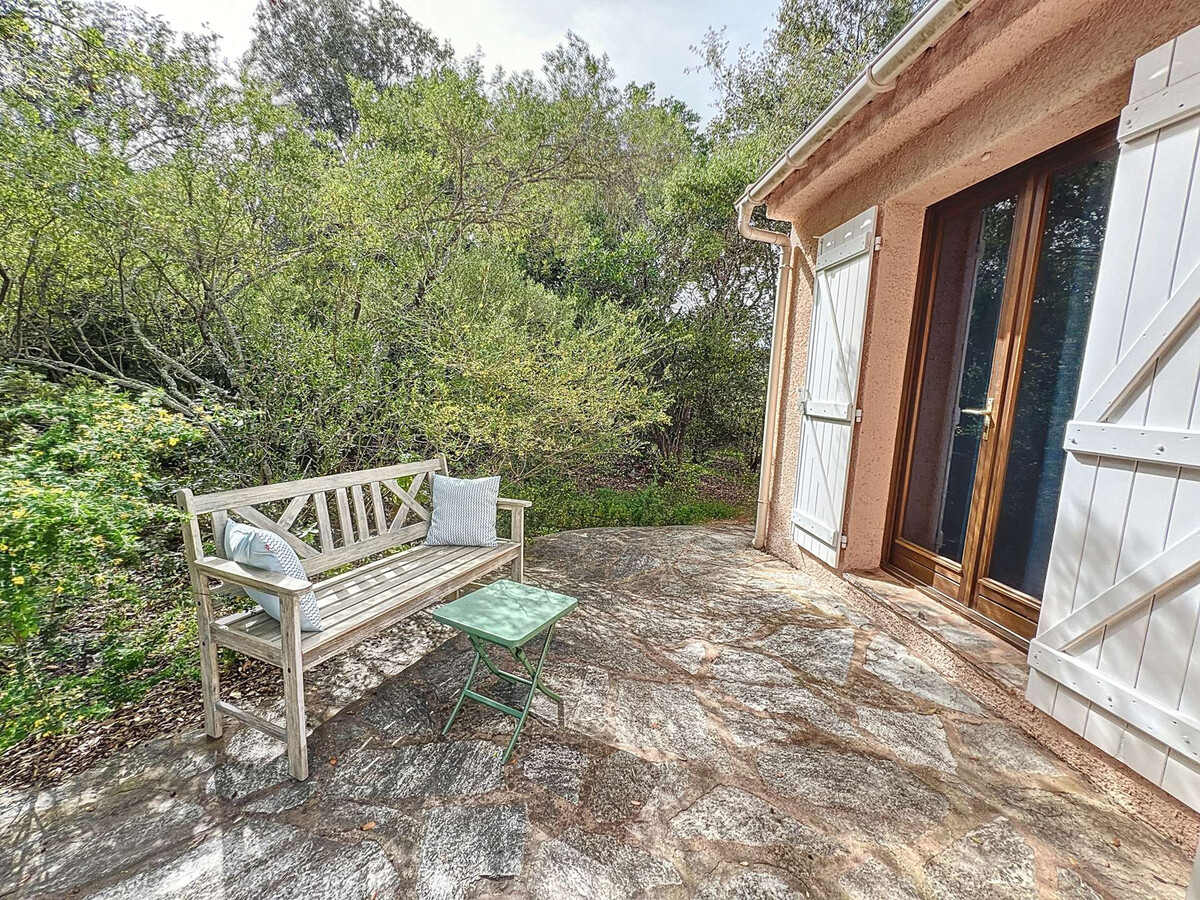 Villa 3 chambres à 200m de Santa-Giulia, terrasse couverte - Photo 11