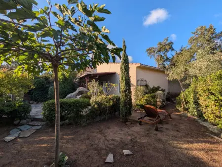 Villa cosy à Santa-Giulia, 30m plage, climatisée, terrasse BBQ, 3 chambres, 5 couchages - Photo 2