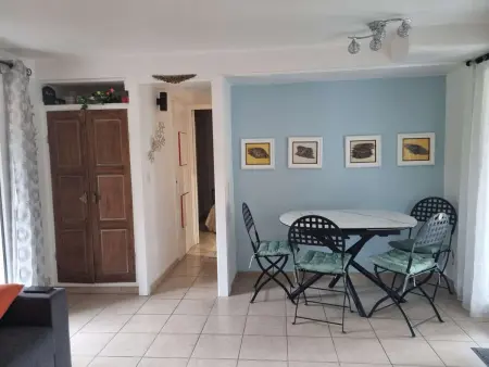 Villa cosy à Santa-Giulia, 30m plage, climatisée, terrasse BBQ, 3 chambres, 5 couchages - Photo 9