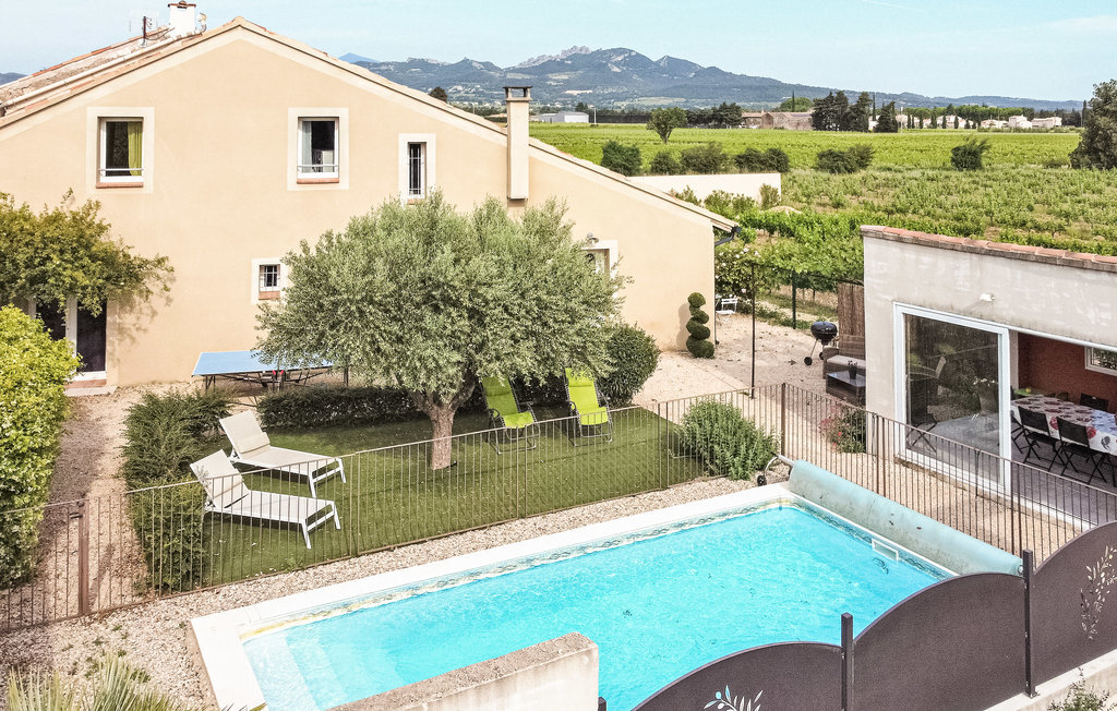 Maison 6 personnes avec piscine privée à Violès - Photo 1