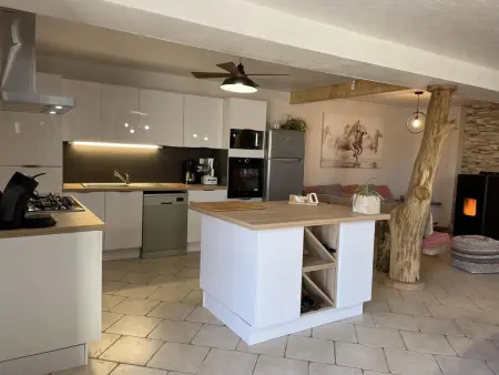 Gîte 12 personnes en grange pierre à Blomard, piscine chauffée : photo 4