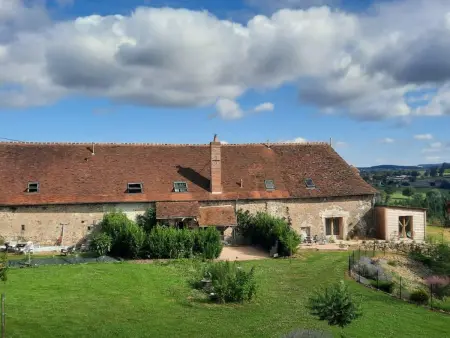 Gîte 12 personnes en grange pierre à Blomard, piscine chauffée : photo 24