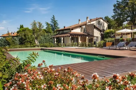 Location maison à Castel San Pietro Terme, Villa à Bologne avec piscine privée